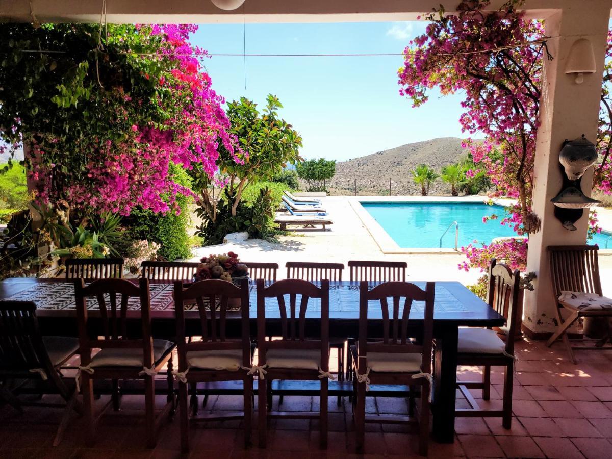 Los Moralicos Agua Amarga Agua Amarga  Ngoại thất bức ảnh